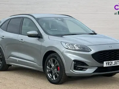 Używany Ford Kuga ST-Line 150 KM (110 kW) 2021 Srebrny SUV
