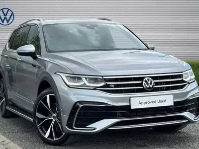 Usado VW Tiguan Allspace R-line 200 HP (147 kW) 2024 Prateado SUV