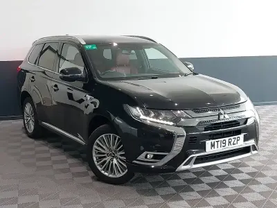 Begagnad Mitsubishi Outlander P-HEV