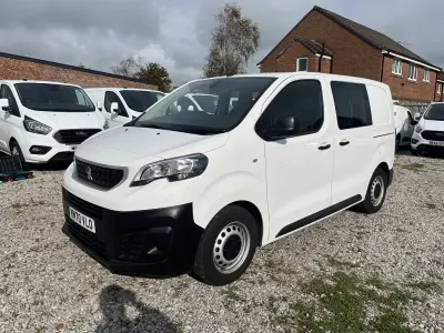 Begagnad Peugeot Expert 2021 Vit Van