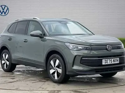 New VW Tiguan Match 204 HP (150 kW) 2025 Green SUV