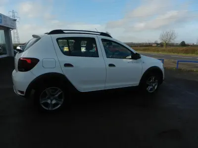Używany Dacia Sandero Ambiance 90 KM (66 kW) 2018 Biały Hatchback