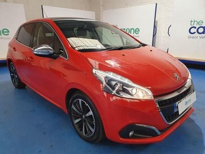 Used Peugeot 208 Allure Premium 82 HP (60 kW) 2018 Orange Hatchback