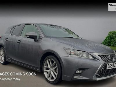Lexus CT200h