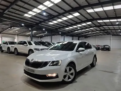 Used Skoda Octavia SE Technology 116 HP (85 kW) 2018 White Hatchback