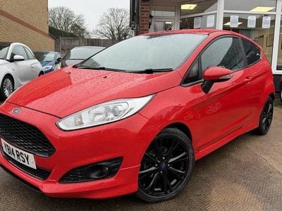 Red Used 2014 Ford Fiesta Zetec Hatchback | £3,995 (Fair price)