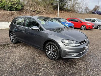 Begagnad VW Golf VII SE 2018 Grå Halvkombi