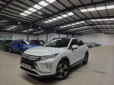 Used Mitsubishi Eclipse 2018 White Hatchback