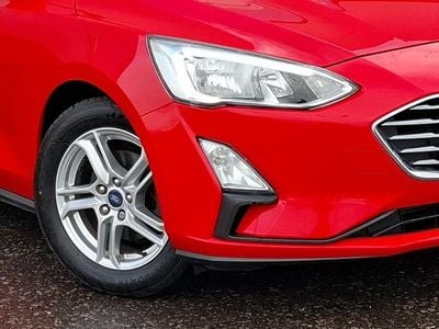Used Ford Focus Zetec 125 HP (91 kW) 2018 Red Hatchback