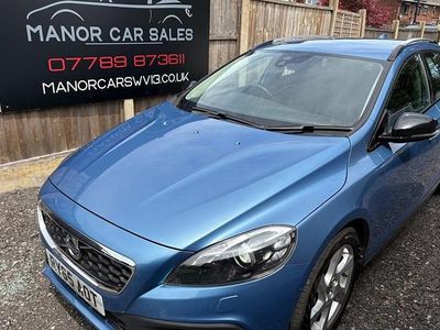 Used 2016 Volvo V40 CC Estate | £5,250 (Good price)