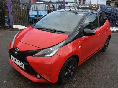 Used Toyota Aygo X-cite 69 HP (50 kW) 2017 Red Hatchback