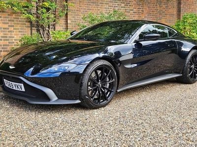Aston Martin V8 Vantage