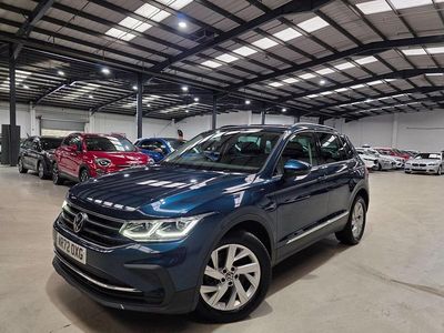 Used VW Tiguan Life 245 HP (180 kW) 2022 Blue SUV
