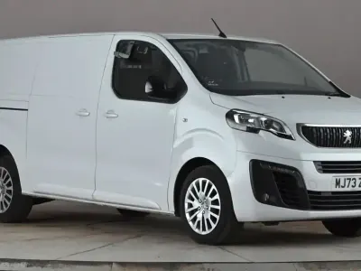 Begagnad Peugeot Expert Premium 2023 Vit Van