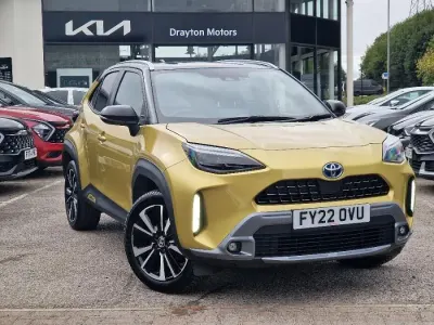 Used Toyota Yaris Hybrid Edition 116 HP (85 kW) 2022 Yellow Hatchback