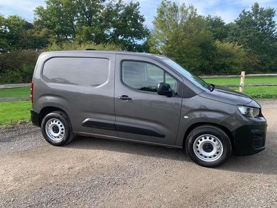 Grey Used 2020 Peugeot Partner MPV | £9,895 (A bit pricey)