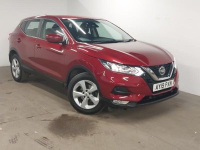 Używany Nissan Qashqai Acenta Premium 140 KM (102 kW) 2019 Czerwony SUV