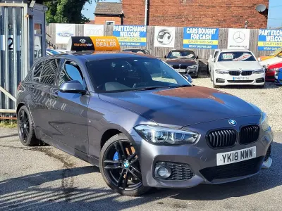 Begagnad BMW 120 M Sport 2018 Grå Halvkombi