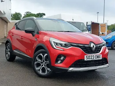 Used Renault Captur Techno 91 HP (66 kW) 2023 Red SUV