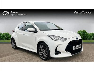 Used Toyota Yaris Hybrid 116 HP (85 kW) 2023 White Hatchback