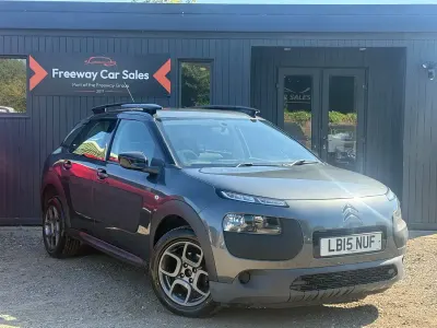 Used Citroën C4 Cactus Feel 100 HP (73 kW) 2015 Grey Hatchback