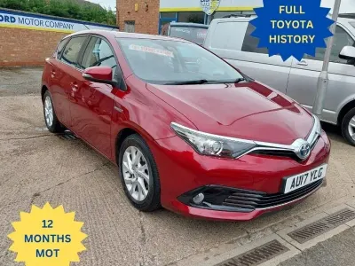 Used Toyota Auris Hybrid