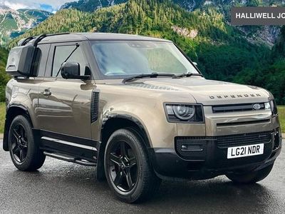 Used 2021 Land Rover Defender SE Dynamic Hatchback | £43,995 (A bit pricey)