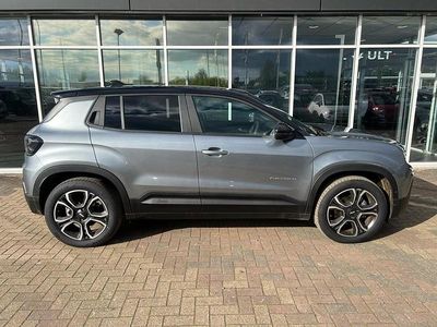 Begagnad Jeep Avenger Summit 114 kW (156 HK) 2024 Grå SUV