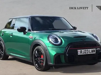 Used Mini John Cooper Works Hatch 228 HP (167 kW) 2023 Green Hatchback