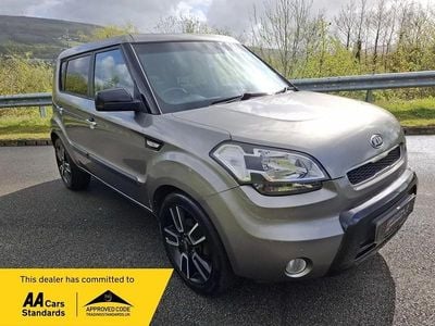 Usado Kia Soul 126 CV (92 kW) 2011 Plateado SUV