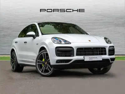Used Porsche Cayenne Platinum Edition 456 HP (335 kW) 2023 White SUV
