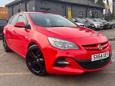 Used Vauxhall Astra Edition 140 HP (102 kW) 2014 Red Hatchback