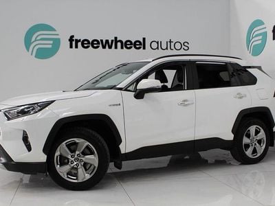 Used Toyota RAV4 2019 White SUV
