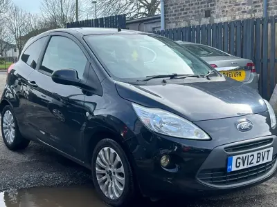 Usado Ford Ka Zetec 69 HP (50 kW) 2012 Preto Citadino