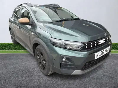 Used Dacia Sandero Extreme 2026 Green Hatchback
