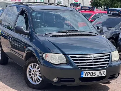 Used Chrysler Voyager 150 HP (110 kW) 2005 Green MPV