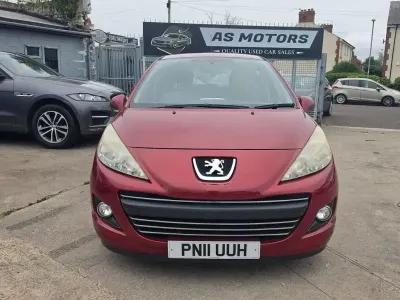 Used Peugeot 207 Envy 2011 Red Hatchback