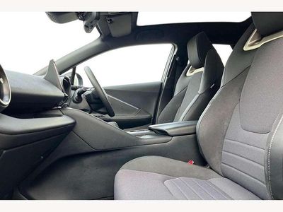 Used Toyota C-HR 220 HP (161 kW) 2024 Blue SUV