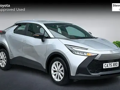 Used Toyota C-HR 140 HP (102 kW) 2026 SUV
