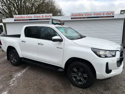 Used Toyota HiLux 150 HP (110 kW) 2021 White Pickup