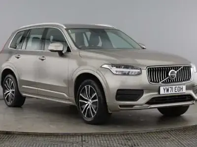 Begagnad Volvo XC90 Momentum 235 HK (172 kW) 2021 SUV