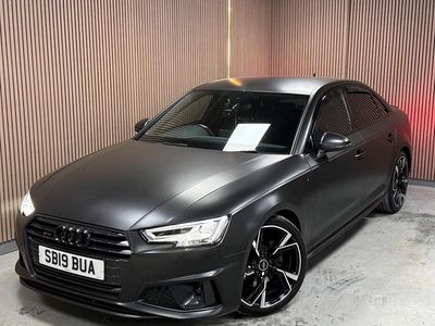Begagnad Audi A4 Black Edition 150 HK (110 kW) 2019 Svart Sedan