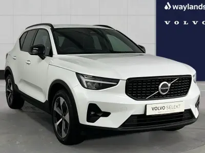 Used Volvo XC40 Plus 161 HP (118 kW) 2025 White SUV