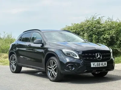 Used Mercedes GLA180 Urban 122 HP (89 kW) 2019 Black SUV