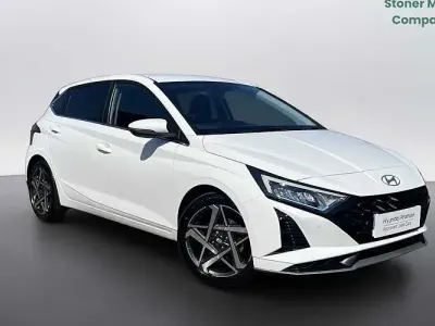Used Hyundai i20 Premium 101 HP (74 kW) 2023 White Hatchback