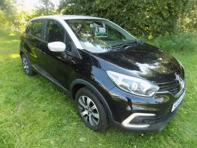 Used Renault Captur Play 90 HP (66 kW) 2018 Black SUV