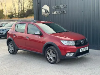 Used Dacia Sandero Lauréate 90 HP (66 kW) 2017 Red Hatchback