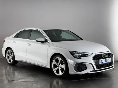 Używany Audi A3 S-Line 2023 Biały Sedan/Limuzyna