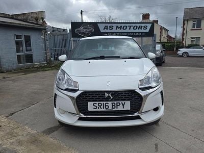 Used DS Automobiles DS3 Chic 110 HP (80 kW) 2016 White Hatchback