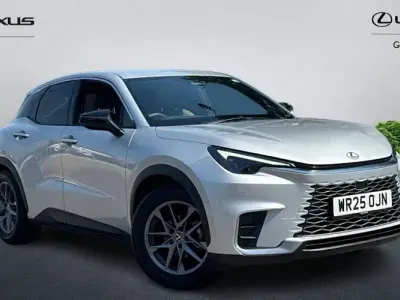 Used Lexus LBX 136 HP (100 kW) 2025 Silver SUV